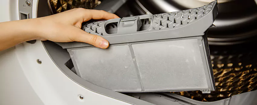 Signs Of A Clogged Dryer Lint Trap in Phoenixville, Pennsylvania